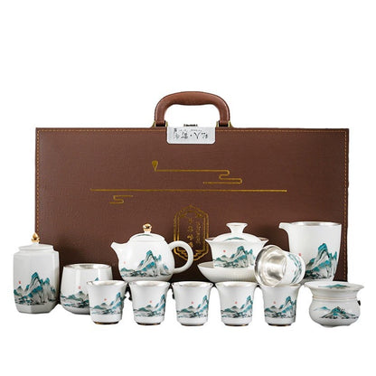 tea set: A Thousand Miles of Rivers and Mountains